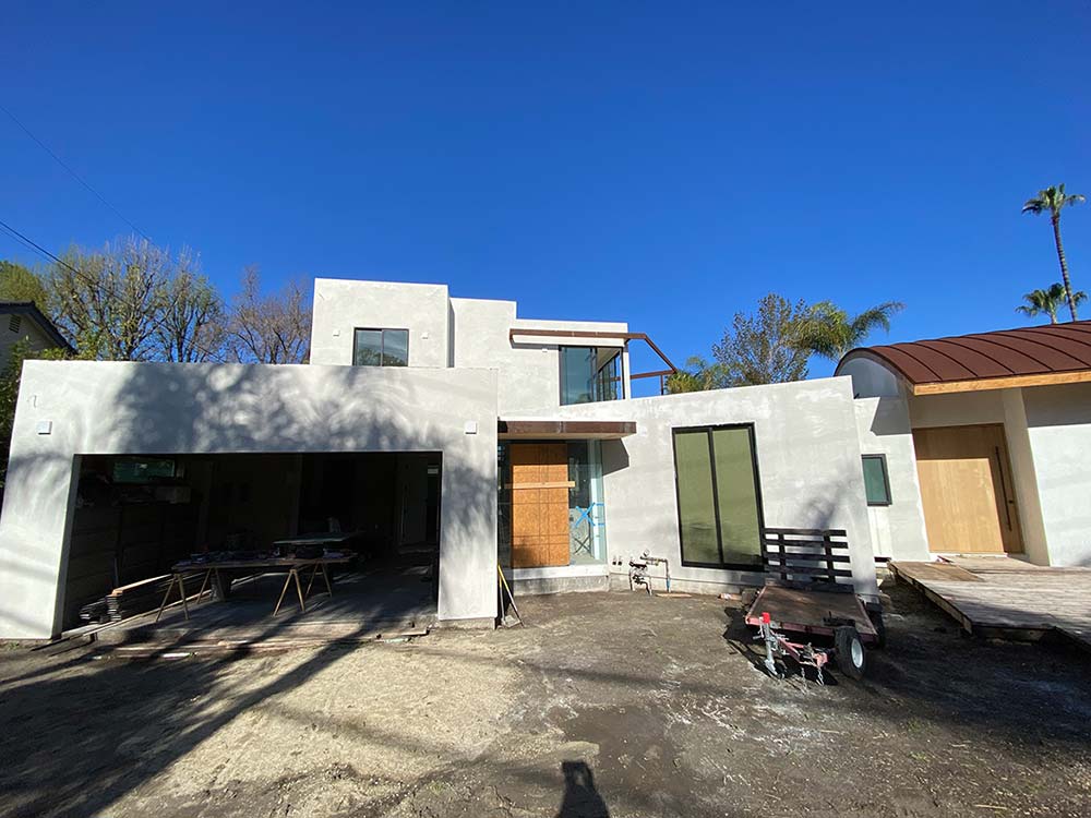 Two houses in one house - Garage